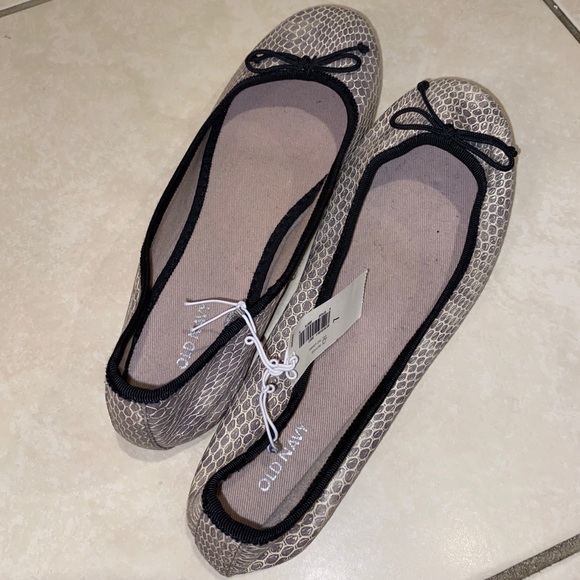 NWT Old Navy Ballet Flats - Picture 2 of 3